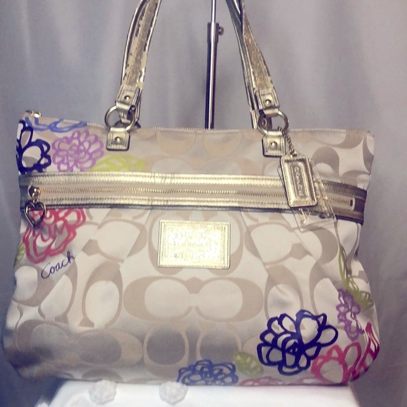 COACH Signature Daisy Appliqué Multicolor printed flower motif canvas tote. - Picture 1 of 15